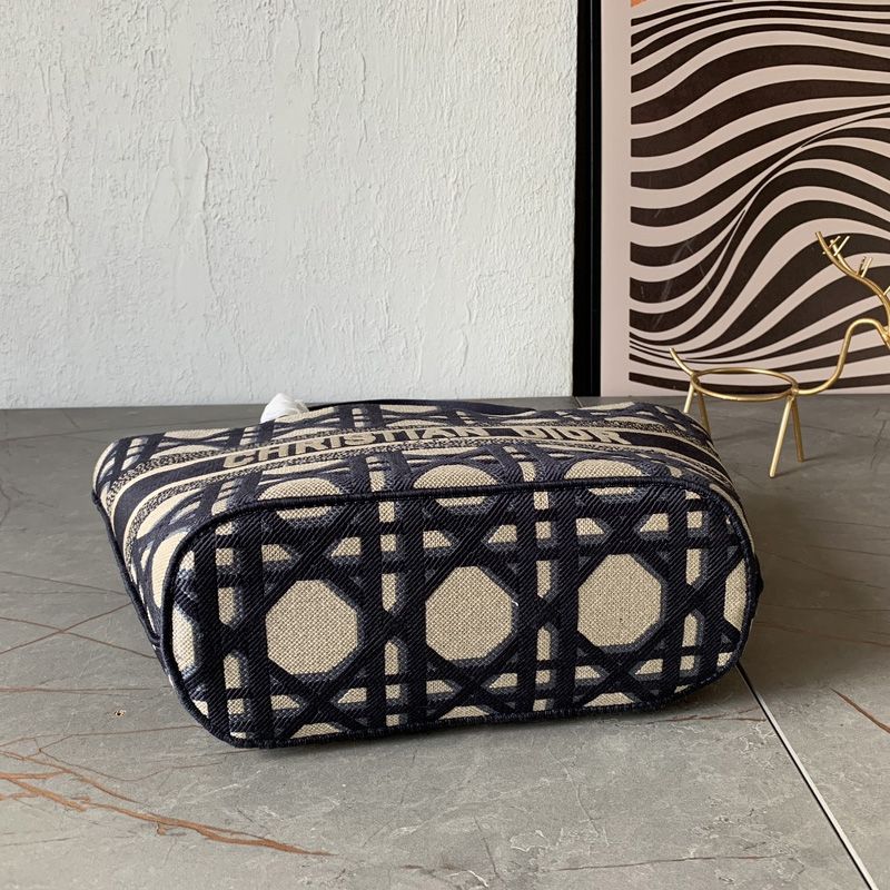 Christian Dior Hat Basket Bag In Macrocannage Motif Canvas Blue - Image 3