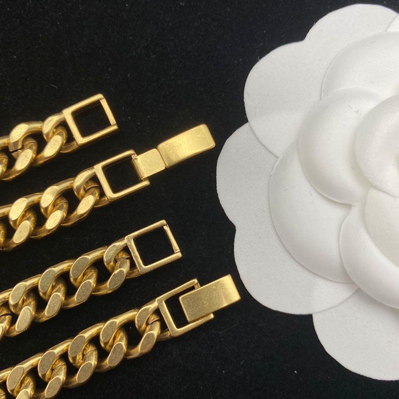 Dior 30 Montaigne Necklace Metal, White Resin Pearl And White Crystals Gold - Image 4