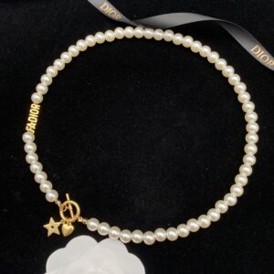J'Adior Choker Resin Pearls with Metal, Star and Heart Charms Gold