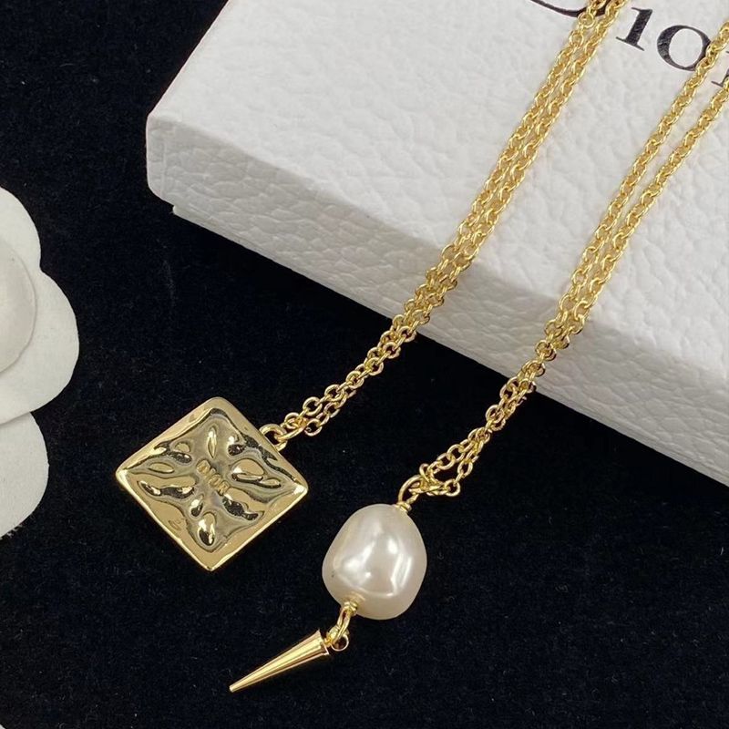 Dior Jardin d'Hiver Multichain Necklace Metal with Freshwater Pearl and Ladybug Resin Gold - Image 3