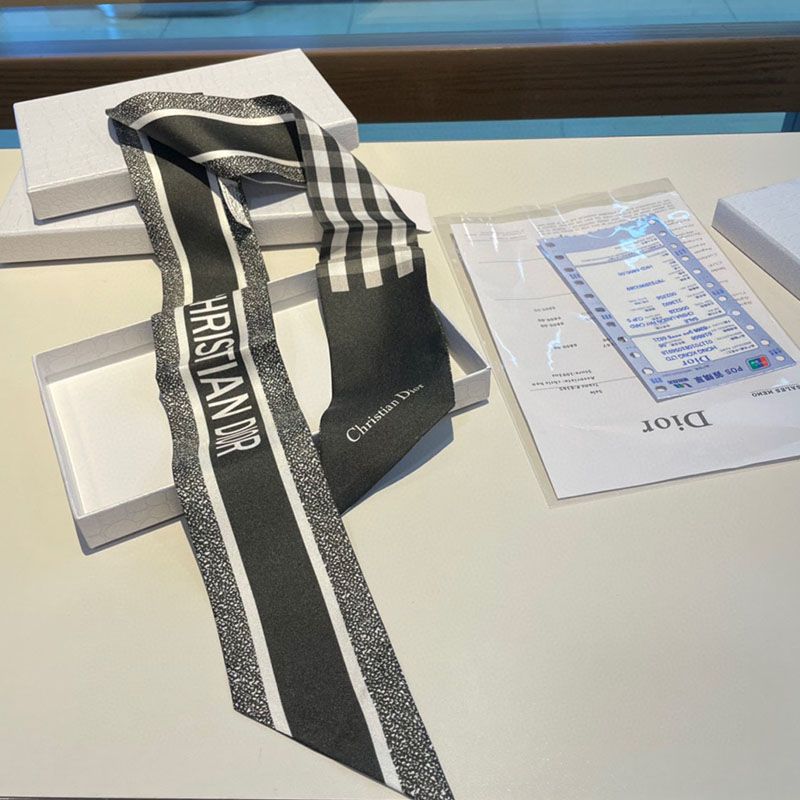 Dior Mitzah Twill D-Little Vichy Motif Silk Black - Image 2