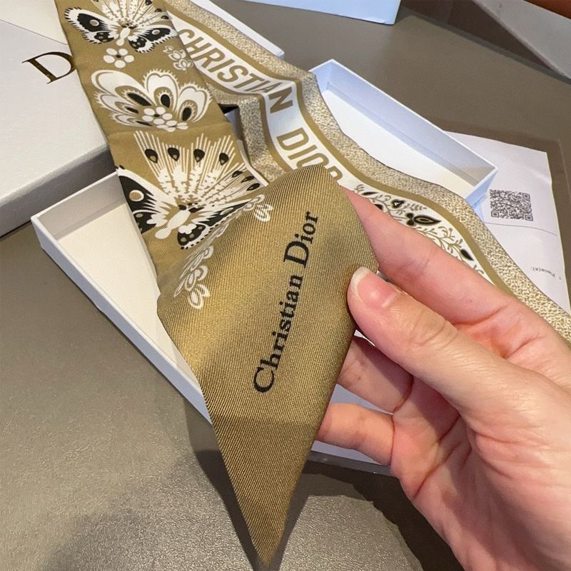 Dior Mitzah Twill In Butterfly Bandana Motif Silk Beige - Image 3