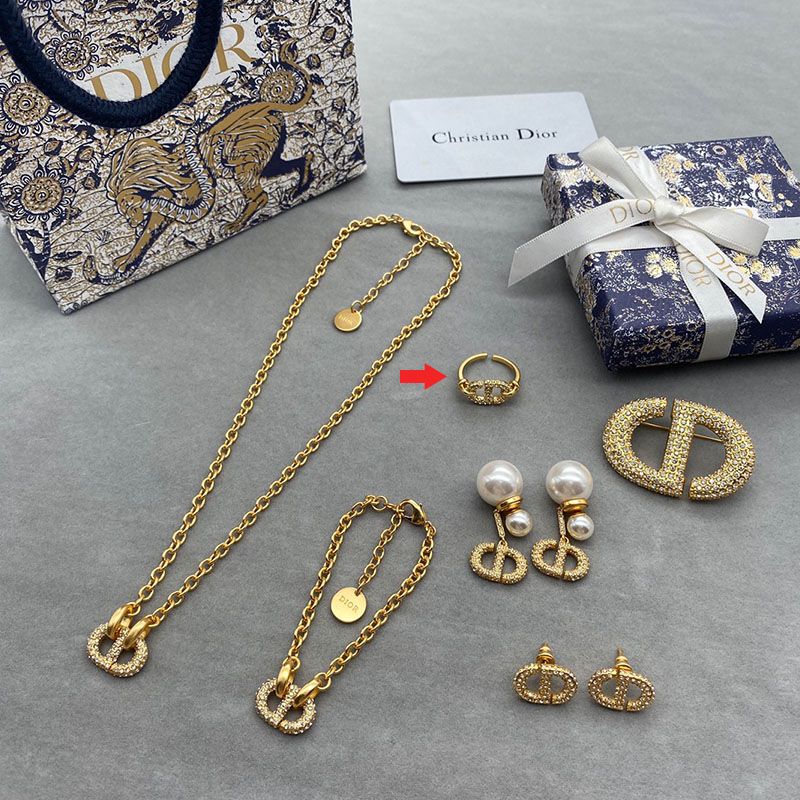 Dior CD Navy Ring Metal with CD Signature Embellished Crystals Gold - Image 2