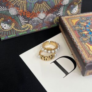 J'Adior Ring Set Metal with Resin Pearls Gold