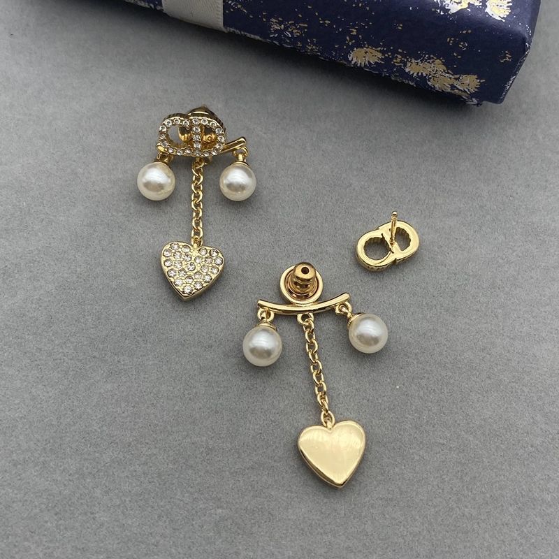 Dior Petit CD Earrings Metal with Resin Pearls, CD Signature and Heart Charms Embellished Crystals Gold - Image 2