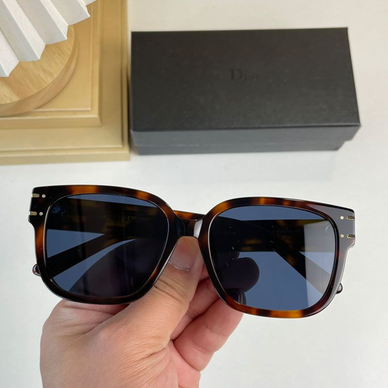 Dior S7F Rectangular Sunglasses - Image 8