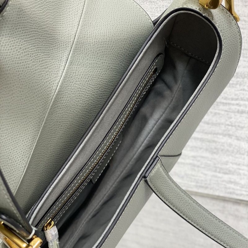Dior Saddle Bag with Strap In Grained Calfskin Grey - Image 4