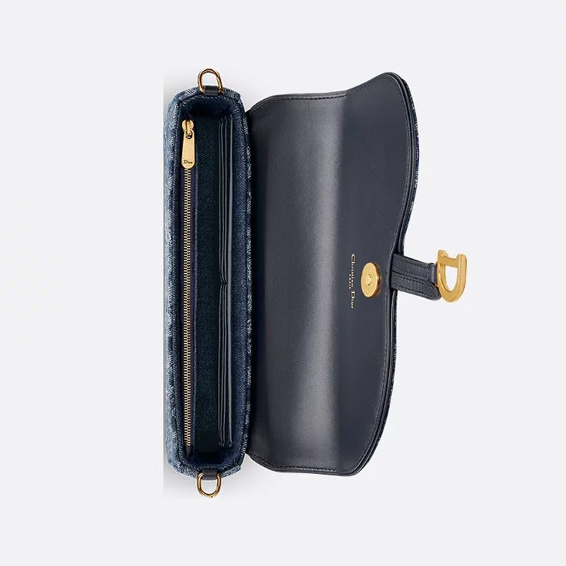Medium Dior Saddle Pouch with Chain In Oblique Motif Denim Blue - Image 4
