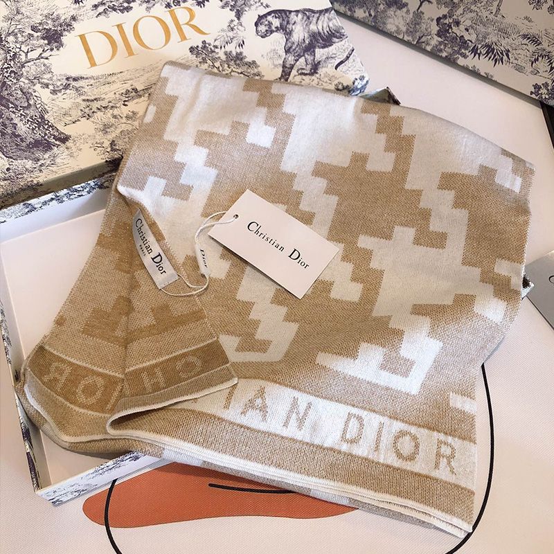 Dior Scarf In Macro Houndstooth Motif Technical Cashmere and Wool Khaki - Image 4