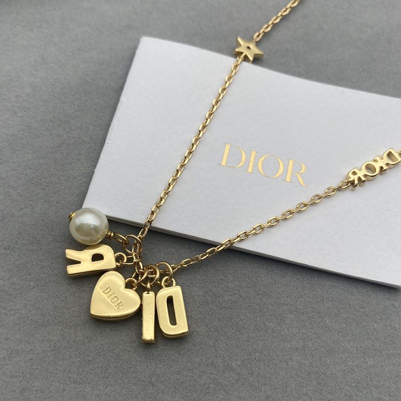 Diorevolution Necklace Metal with Resin Pearl, Star Charm and DIOR Signature Embellished Crystals Gold - Image 2