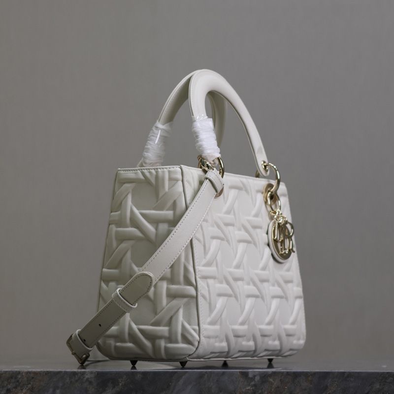 Medium Lady Dior Bag In Graphic Cannage Calfskin White - Image 3
