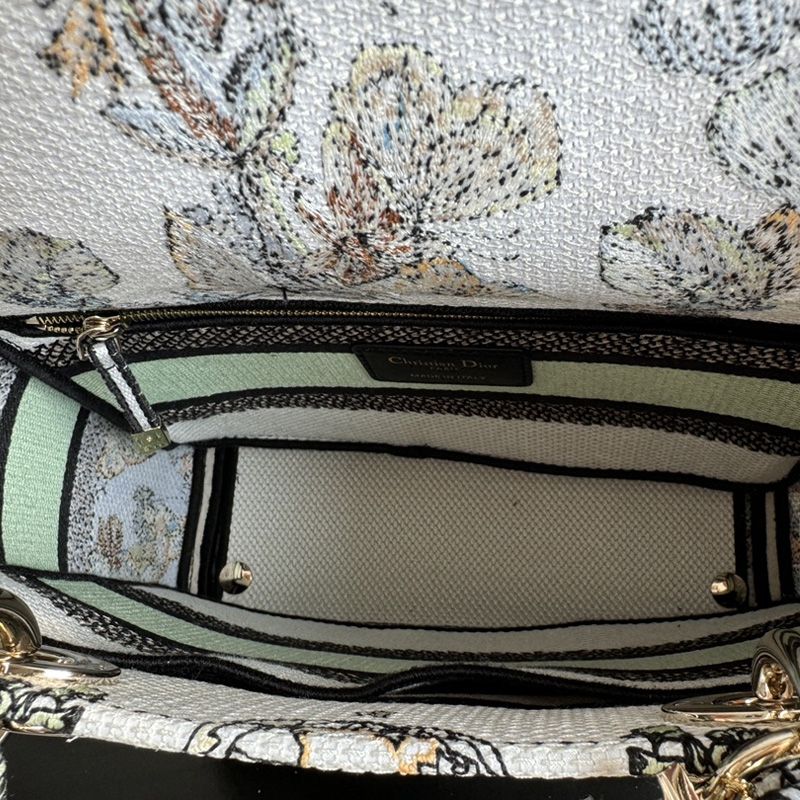 Medium Lady D-lite Bag In Butterfly Around The World Motif Canvas White/Green - Image 5