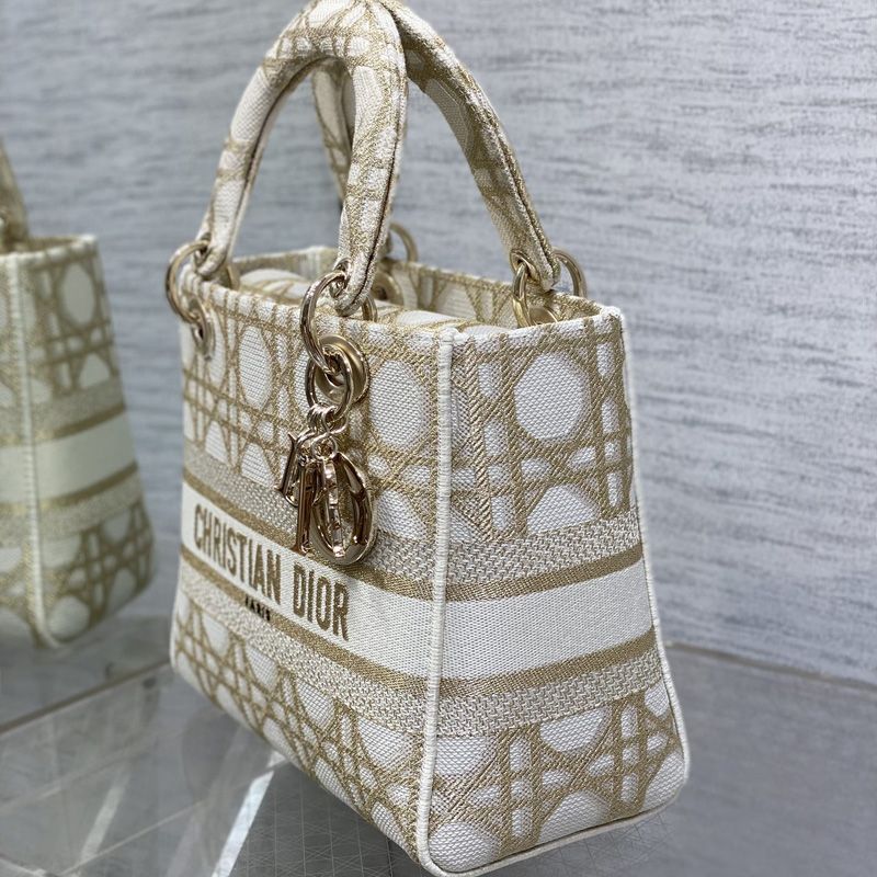 Medium Lady D-lite Bag In Macrocannage Motif Canvas Gold - Image 2