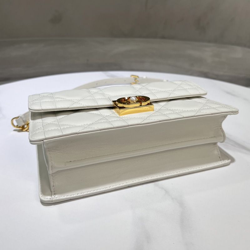 Medium Dior Ange Bag In Macrocannage Lambskin White - Image 3