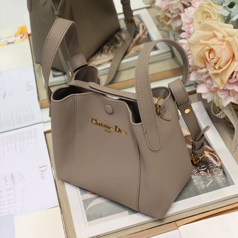 Small Dior Signature Bucket Bag In Grained Calfskin Grey - Image 3